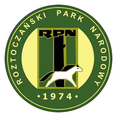 Logo Roztoczańskiego Parku Narodowego — konik polski w bramie z napisem RPN