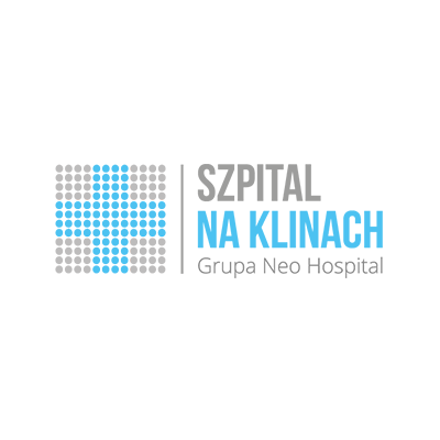 Logo Szpitala na Klinach na tle nowoczesnego budynku szpitalnego